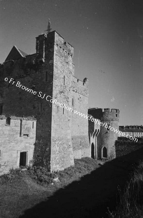 SOUTH WALL OF KEEP FROM OUTER WALL